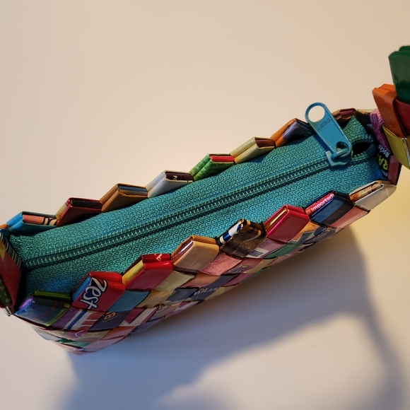 Vintage Candy Wrapper Purse - Picture 4 of 6